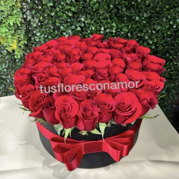 Caja circular con rosas